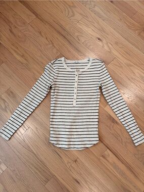 Zsupply Striped Long-Sleeve Henley Top - Cream & Black